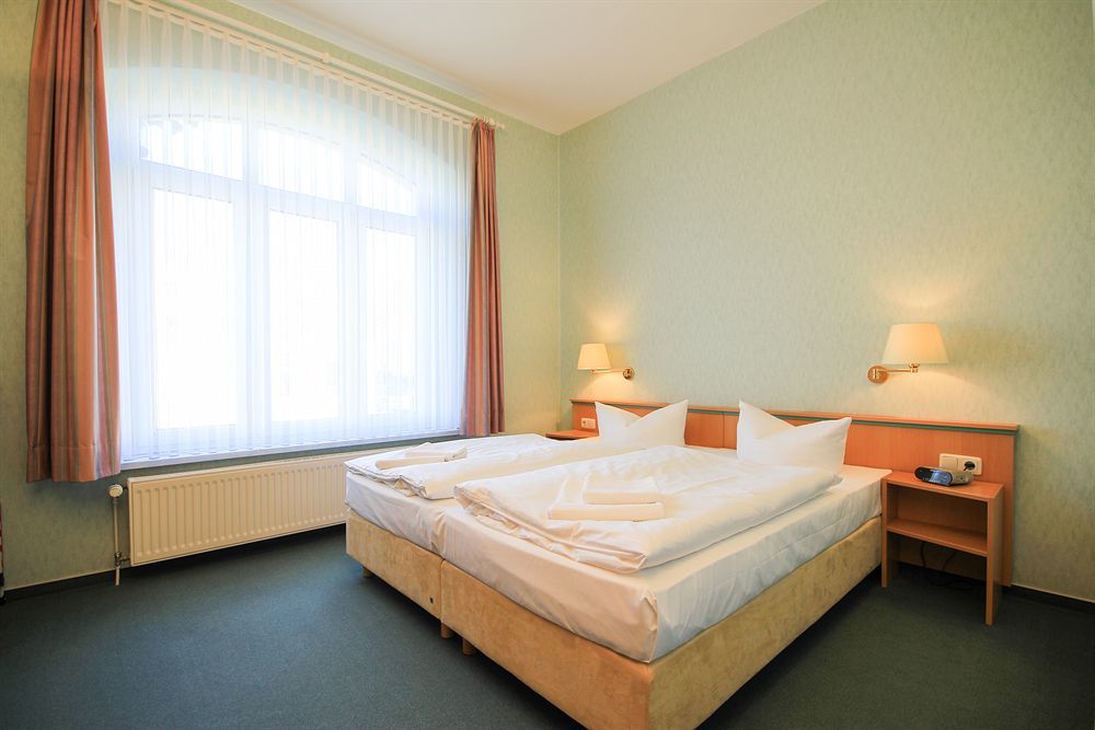 斯特兰科布公寓 Ostseebad Kühlungsborn 外观 照片