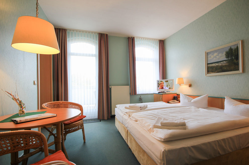 斯特兰科布公寓 Ostseebad Kühlungsborn 外观 照片